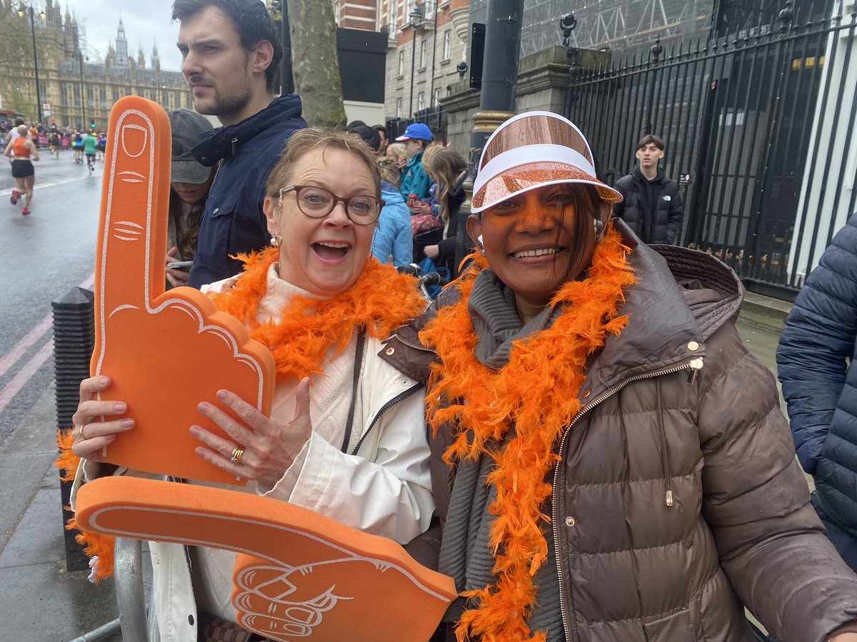 A huge congratulations to our fantastic #LondonMarathon runners for absolutely smashing today! We had the best time cheering you on 🧡 #GoTeamCCS