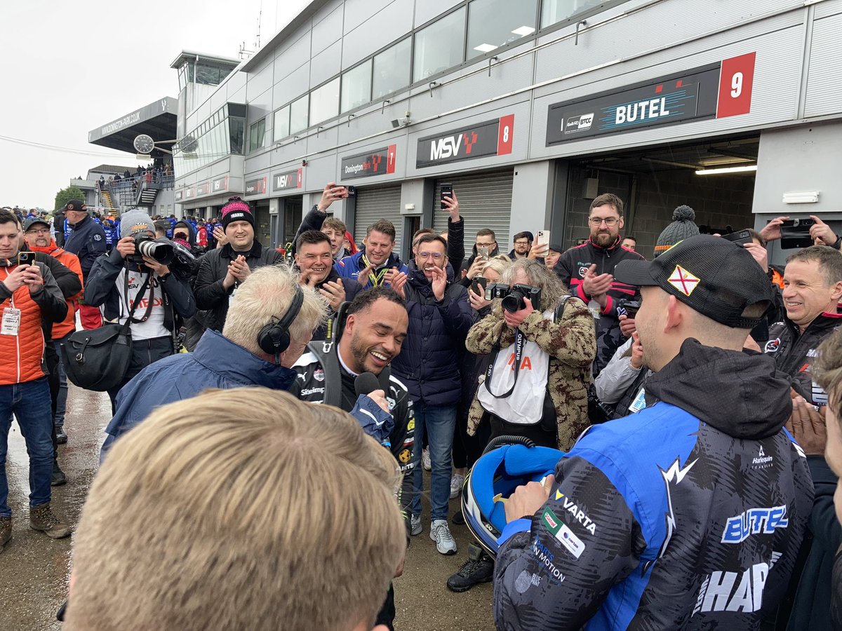 A hero’s welcome in the pit lane as @nicolashamilton takes his best ever <a href="/BTCC/">BTCC</a> result!