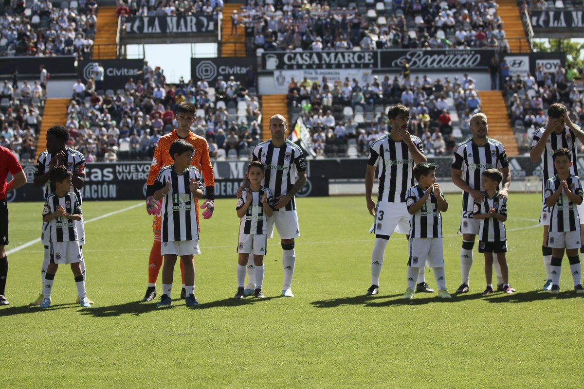 A veces sí se cumplen los sueños. No hemos hecho nada todavía. A trabajar en silencio hasta el final. <a href="/CDBadajoz/">CD Badajoz</a> <a href="/CDBLaAcademia/">La Academia CD Badajoz</a> 🤍🖤