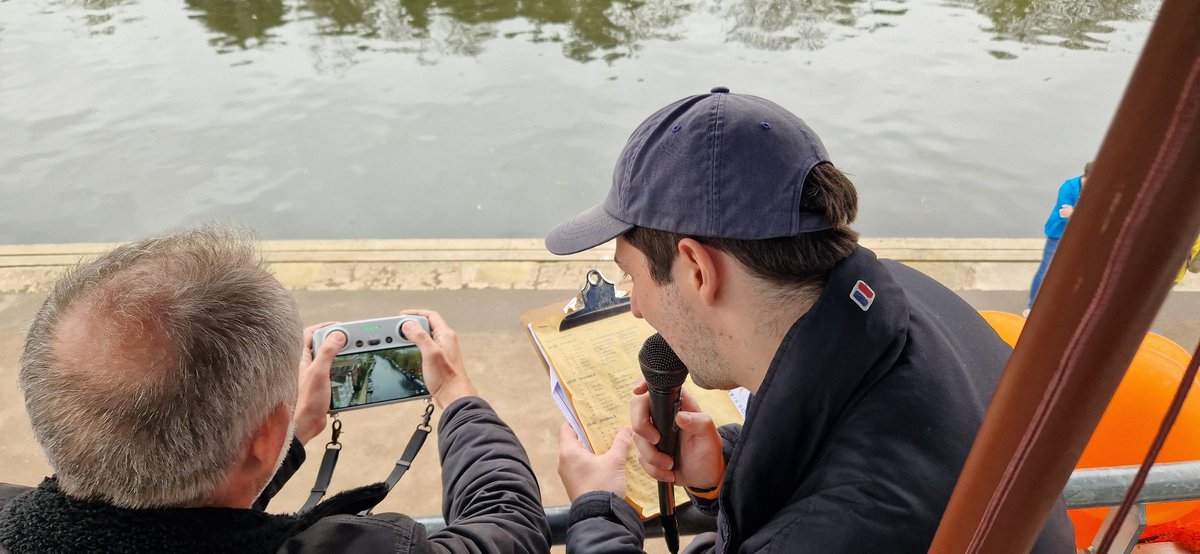 LeaRegatta's tweet photo. All the latest technology in operation on the commentary balcony providing views of the full length of the course!
#HackneySprints https://t.co/pWjPjUDAqk