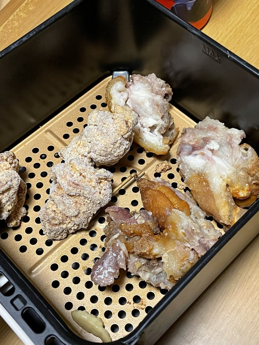kokoyayablog's tweet photo. エアオーブンで
てびちと唐揚げを焼く
約束された最高の結末に期待が高まる😋
#AirOven
#エアオーブン https://t.co/4OEqvJNgbv