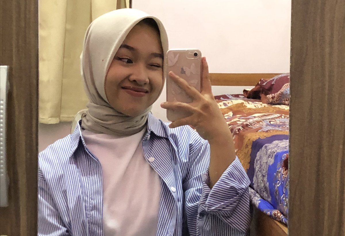 arstbside's tweet photo. 3. Paris premium—♡
♡ super tegak 
♡ ga gampang letoy
♡ gampang dibentuk
♡ warnanya banyak
https://t.co/37VZT5BjVm https://t.co/WykkwQp01m