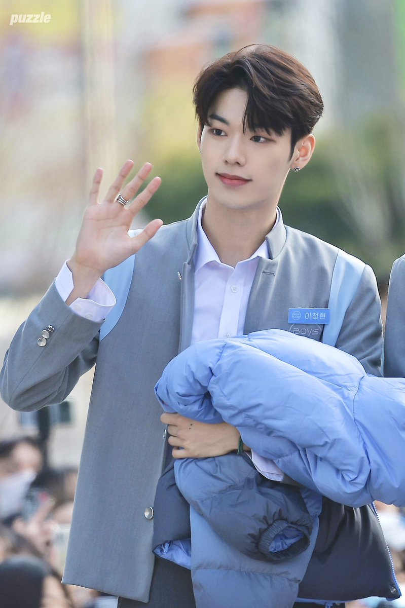 puzzle0911's tweet photo. 230105
꿈이 시작된 날ㅠ

 #이정현 #LEEJEONGHYEON https://t.co/QP4kNetntB