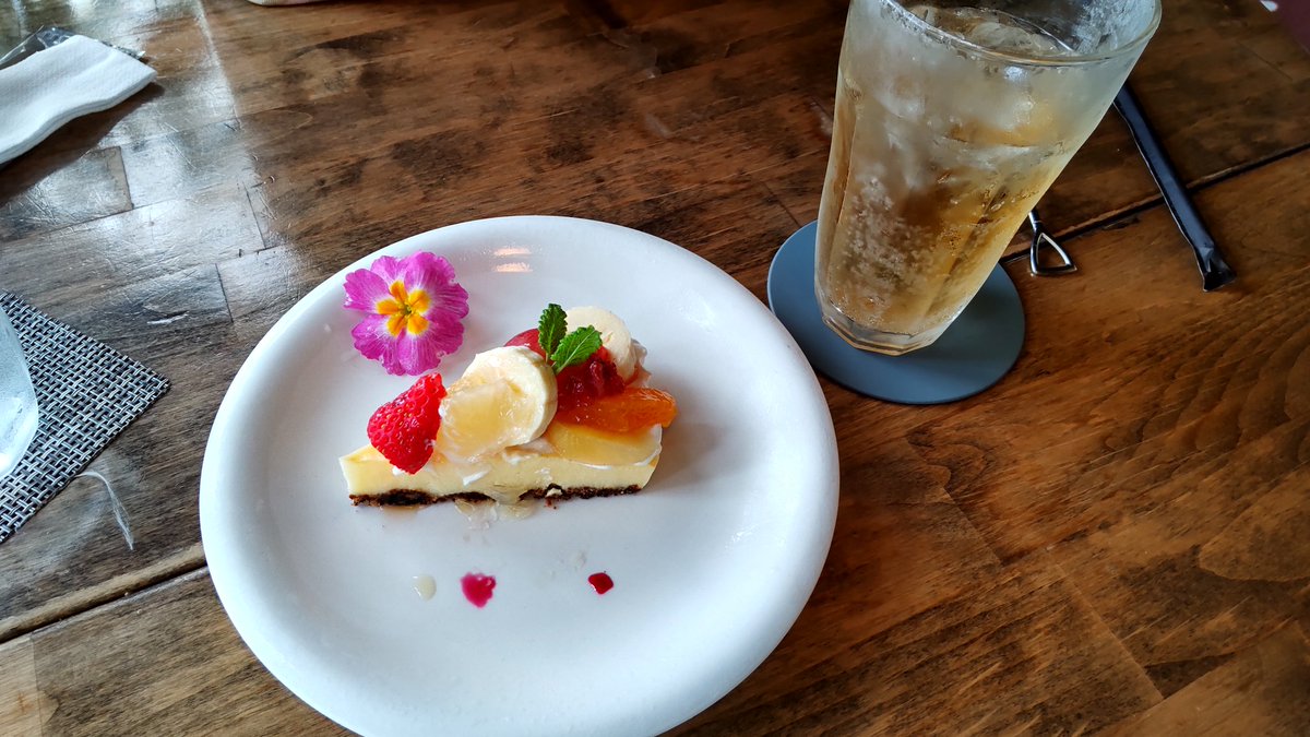 mikarin6729's tweet photo. 今日は北上市のカフェ ポンシャ（@ittamue ）さんに行って来ました♪🥰やっと行けた！
タケノコとモッツァレラの味噌クリームパスタ食べたのに写真撮れてない😭😭😭💦私のバカ！
デザートのフルーツタルトもめちゃ美味しかったです😄
またリベンジしに行きたい！ https://t.co/A7OjGctlg6
