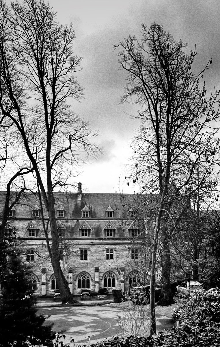 LifeTestDummy's tweet photo. Staying @ Easingwold, planning journey home &amp; noticed how close we are to Ampleforth, had to visit for the #UncannyCommunity 😉 @danny_robins buildings are huge &amp; don’t know how Marie stayed there! Didn’t drive too close as wanted to respect the privacy of the monks. #uncanny https://t.co/IzzMlUHZh7