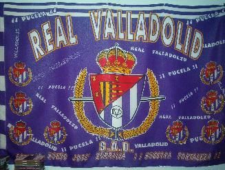 Ayer en el fondo perdí una bandera del Real Valladolid y me gustaría recuperarla. Si alguien la vio y la cogió, que contacte conmigo o con el <a href="/FondoNorte1928/">FONDO NORTE 1928</a> . Es como esta, muchas gracias