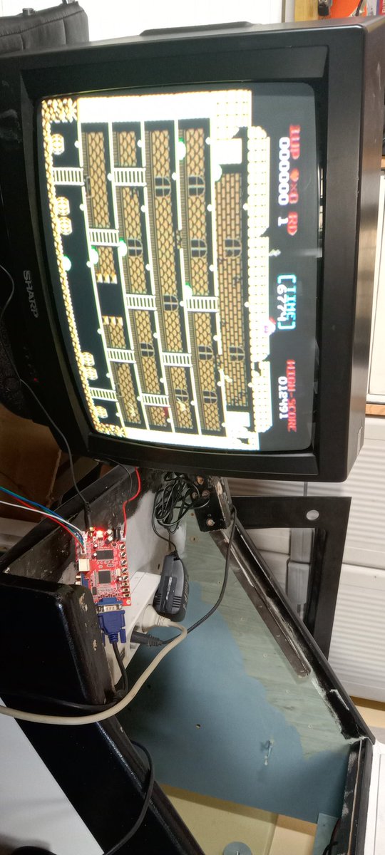 future_BS's tweet photo. #Darkula corriendo en televisor #CRT y pronto pa la máquina
@Locomalito @Gryzor87 https://t.co/erDfKkfo0w