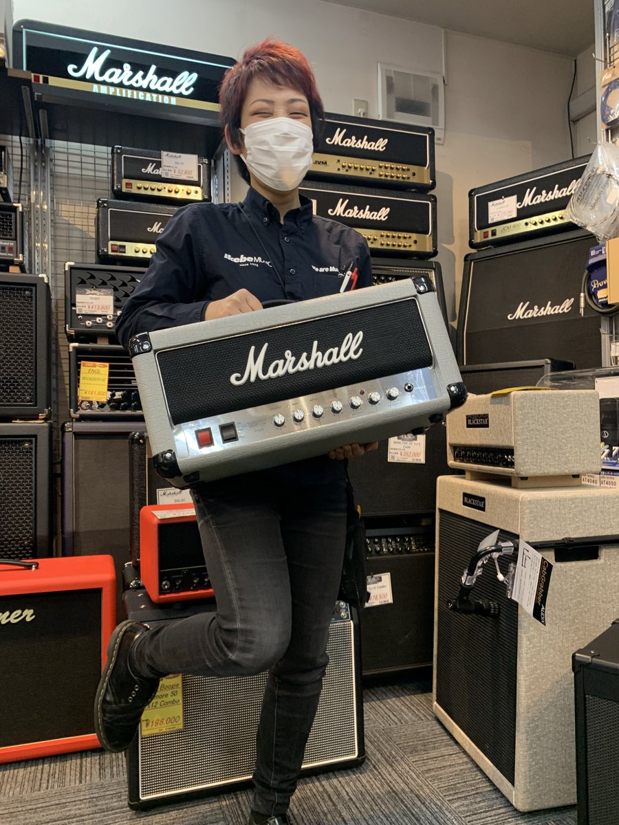 ikeberevole's tweet photo. マーシャルぞくぞく入荷の巻🔥
久々の2525H MINI JUBILEEに
リボレ増田も大変喜んでおります!
Marshall
2525H MINI JUBILEE
https://t.co/HyO2jrXWO5
#リボレアンプ #Marshall #2525H https://t.co/yX28Kjx7Tc