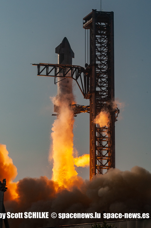 NEWLINEasbl's tweet photo. Remote Photos First Look Of SpaceX Starship Test Flight Launch on 4-20-23 | https://t.co/yyHmbvOH0v and https://t.co/vKW0qTN1zb https://t.co/o8dXhTwYbp #spacex #starshiplaunch #starshipexplosion #launch #space  photos Scott Schilke https://t.co/aZsD38ODl0