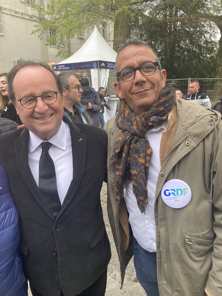 KatellCh's tweet photo. Et l’ambiance au village du festival @PrintempsDB est tellement sympa que d’une année sur l’autre : on revient nous voir ☺️ #GRDF #PDB23 https://t.co/9KGH62oxkd