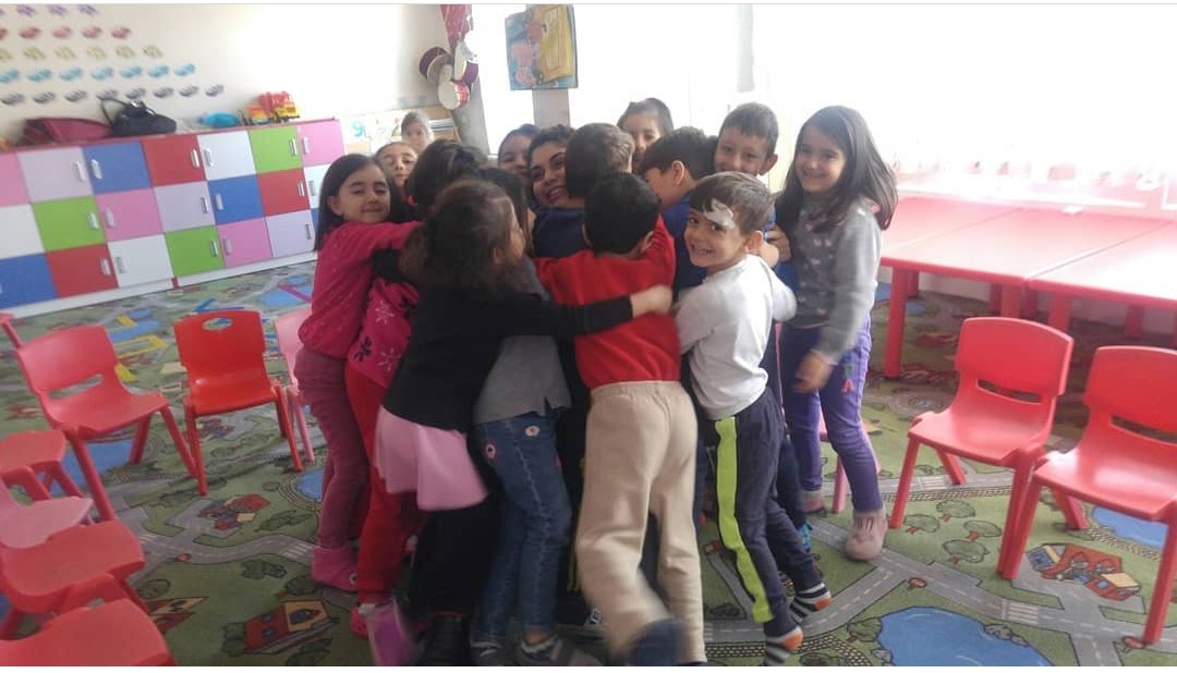 gizembbalci's tweet photo. Şimdi çocuk olmak vardı bir de çocuklarla olmak☺️ Bayramımız kutlu olsun ✨ https://t.co/7KP3bvsbGf