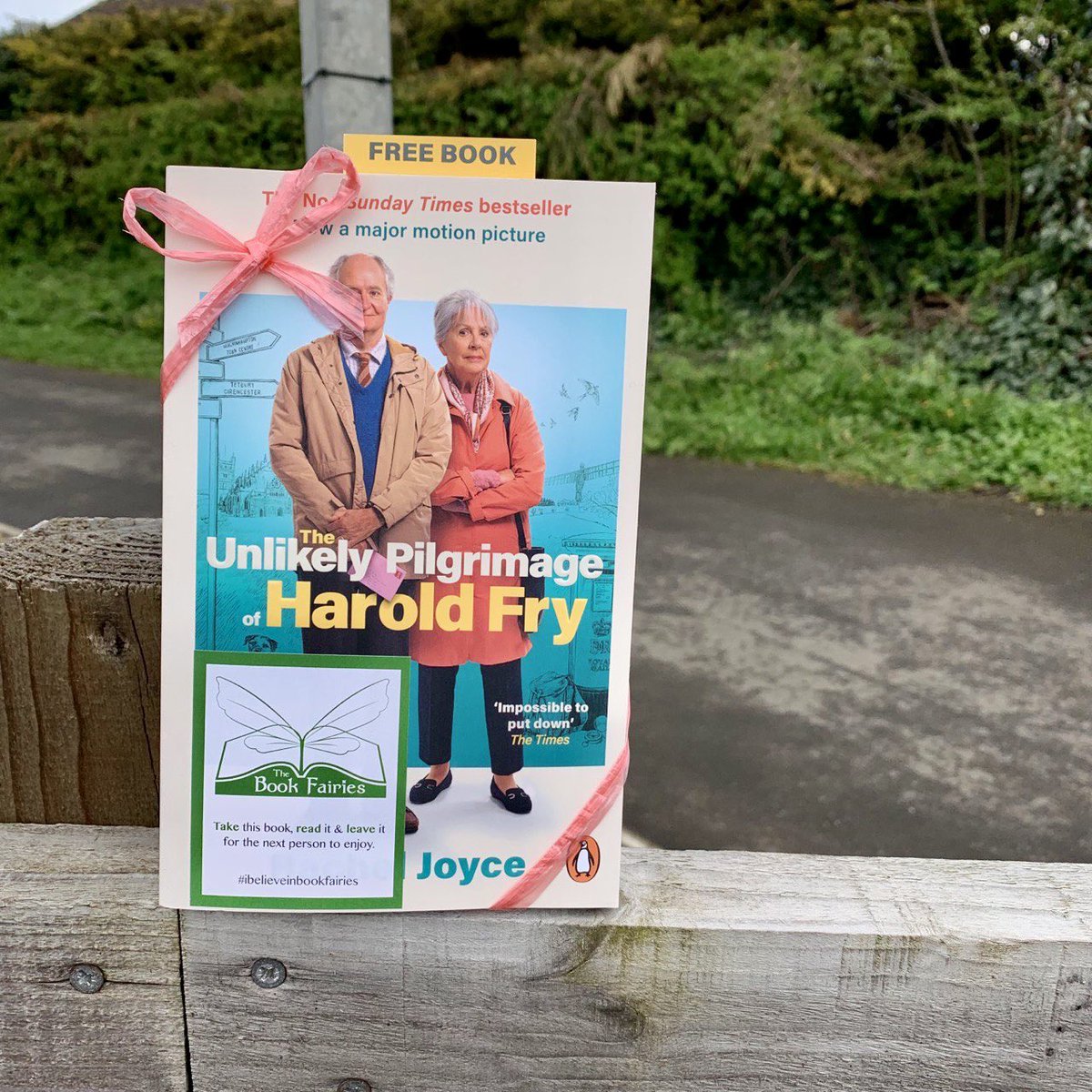 The Book Fairies are excited to celebrate the upcoming cinema release of the film #TheUnlikelyPilgrimageofHaroldFry! We are sharing copies of #RachelJoyce’s novel all around the UK…

#ibelieveinbookfairies #TheHaroldFairies #TBFPenguin  #HaroldFry #HaroldFryFilm…