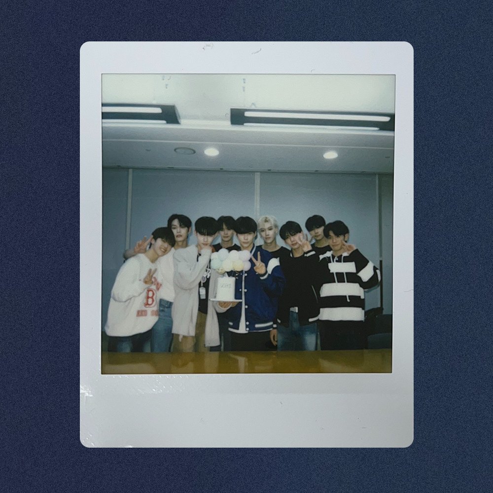 snylight111's tweet photo. 제로베이스원 첫 폴라
마지막 날에.. 다시 보러올게 https://t.co/xXe20Sqmjm