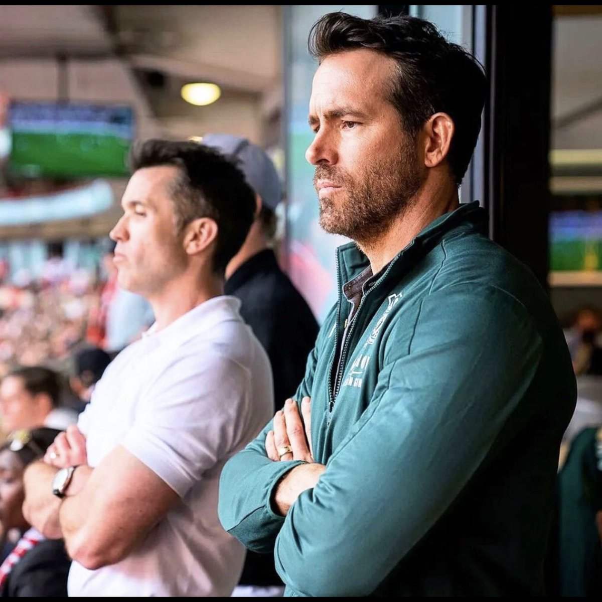 Zeefaridi's tweet photo. The Wrexham story is madness. 

• Bought for $2.5M
• Produced docu-series on FX
• Added 1M+ social media followers
• Tripled season ticket purchases
• Signed sponsorships with TikTok, Expedia, etc.

And now they've been promoted back to the EFL for the first time in 15 years https://t.co/8aPwUVX2ae