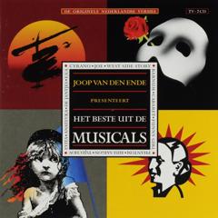 John52B's tweet photo. Om 14 uur optreden in Delft bij GGZ. Het Koor The Swinging Company zingen oa uit diverse musicals. West Side Story - ABBA - My Fair Lady - Joseph - Aida - La Miserabele - Jackle  and Hide -Rent - Chess- Miss Saigon en Phantom of the Opera. https://t.co/3ykTa1tBnX