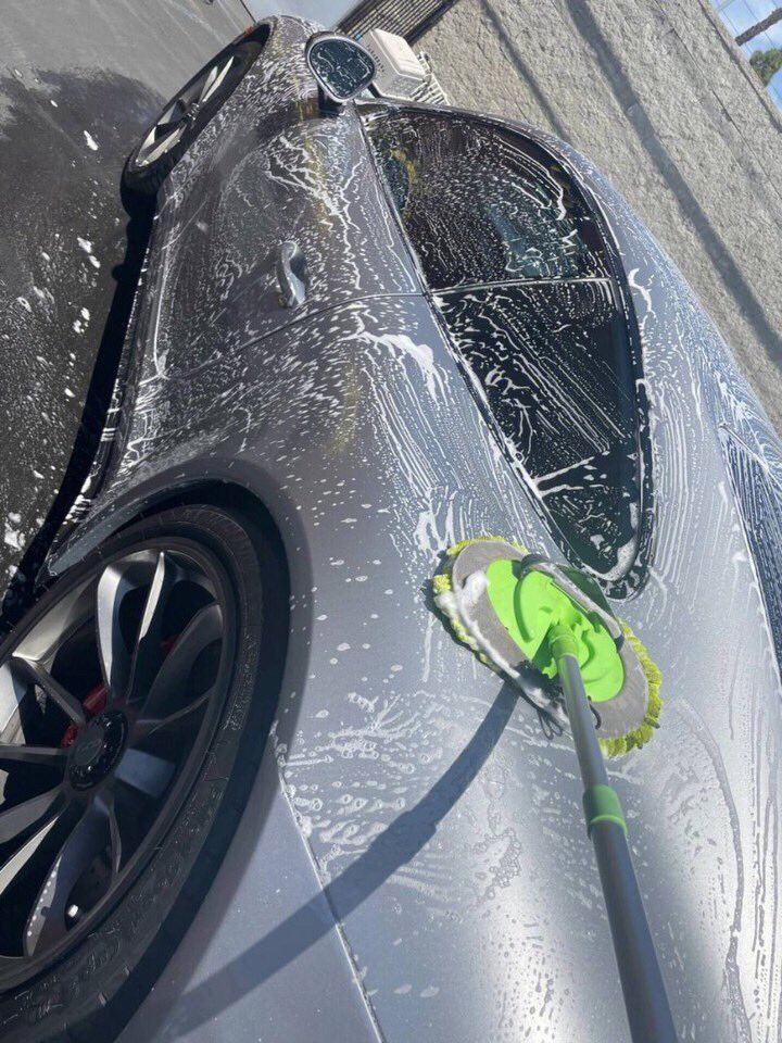 dirlamc's tweet photo. 今日は休む
天気がとてもいいので、車にシャワーを浴びさせてください🥰
楽しい週末が終わりました
私の車を見ると
すべての苦労はそれだけの価値があると思います
新しい週、お互い頑張りましょう🤣
#努力します
#一緒に頑張る
#ポルシェ911 https://t.co/BeIOnNY9d4
