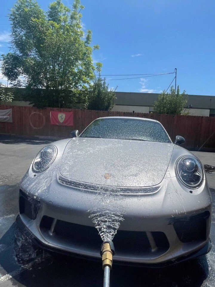 dirlamc's tweet photo. 今日は休む
天気がとてもいいので、車にシャワーを浴びさせてください🥰
楽しい週末が終わりました
私の車を見ると
すべての苦労はそれだけの価値があると思います
新しい週、お互い頑張りましょう🤣
#努力します
#一緒に頑張る
#ポルシェ911 https://t.co/BeIOnNY9d4