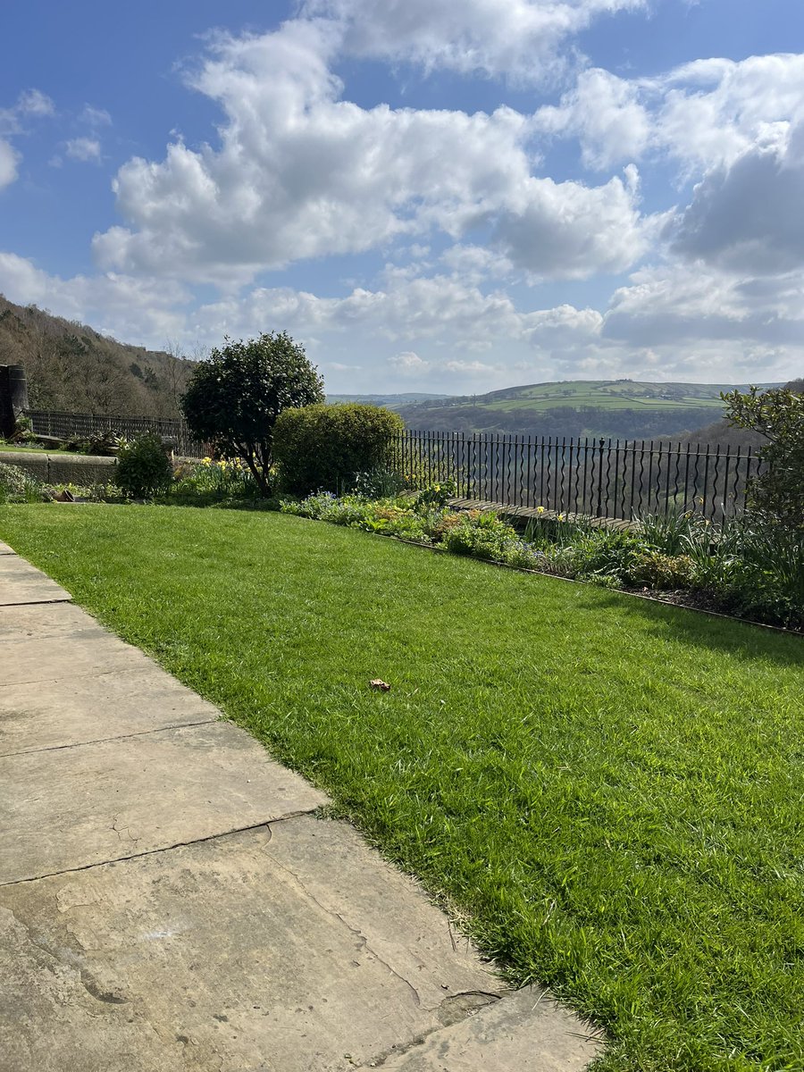 Nina Woodcock tweet media