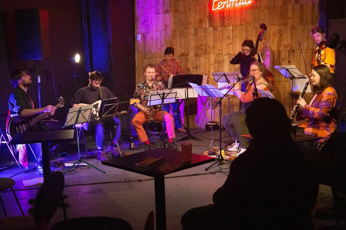 Thanks to all who came to the Anthony Braxton GTM project gig. Lot of fun was had

Keep your eyes posted for a few more Don't Mind Control gigs planned in the very near future....

Photo: Richard Short