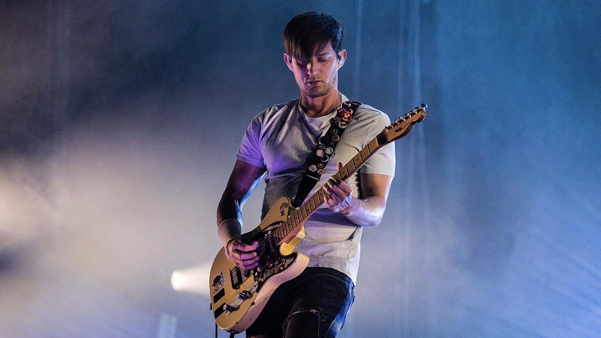 lola 🧝🏻♀️ tweet media