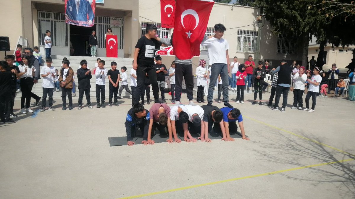 EsenpinarOO's tweet photo. # 23 Nisan Ulusal Egemenlik Ve Çocuk Bayramı Kutlu Olsun... https://t.co/iaXBNQaDhE