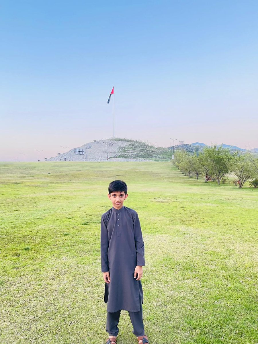 zeghamimran's tweet photo. Eid Mubarak https://t.co/6peDQ1yVpO