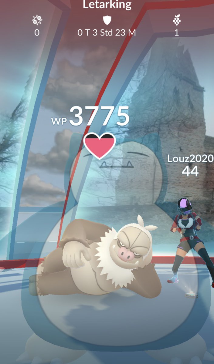 zickibert's tweet photo. This is one person with 2nd account 😡 @NianticLabs how many reports you need?? Unbelievable 😡😡😡 every day the same here - all arenas are red with the same - 7 arenas in 15 minutes are only possible with pc and spoof - so you have to react 😩😡 

#niantic #pokemongo https://t.co/J8b4q0E0v6