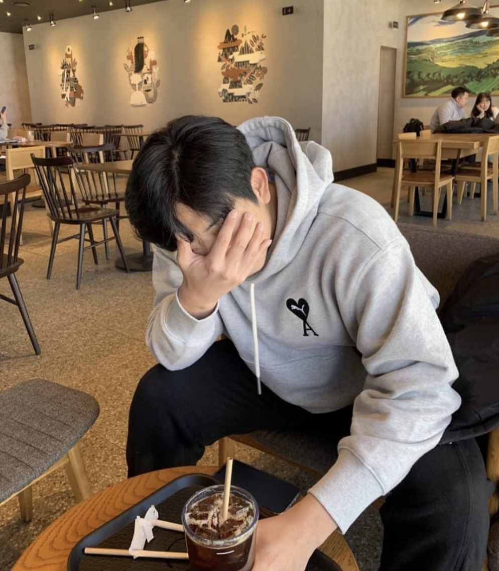 SSG_memory's tweet photo. 저번시즌에 선물해준 옷 이쁘게 입어줘서 고마워 원석아 앞으로도 행복한 웃음만 가득했음 좋겠다
생일 너무 축하하고 행운이 가득하길☘️🙏🏻 https://t.co/16Vfe7wPDU