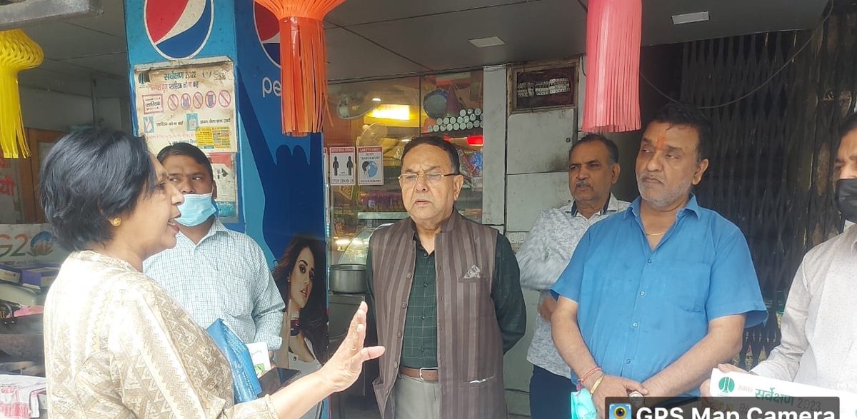 tweetndmc's tweet photo. Public Health Team #NDMC is creating awareness about #SwacchSurvekshan2023 and discouraging Single Use Plastic usage at Basrurkar Market and Sarojini Nagar, New Delhi.
#G20India
#BanonSingleUsePlastic
#SwachhSurvekshan2023
@DeepaAthlete https://t.co/lU2PmSLl2u