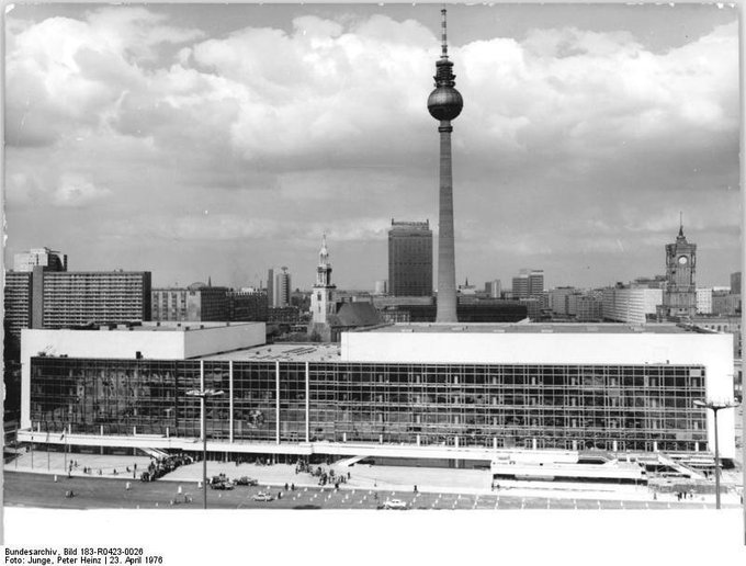 GermanAtPompey's tweet photo. 23 April 1976: the Palast der Republik opens in East Berlin (via Bundesarchiv) https://t.co/ggzUSc1Ekf