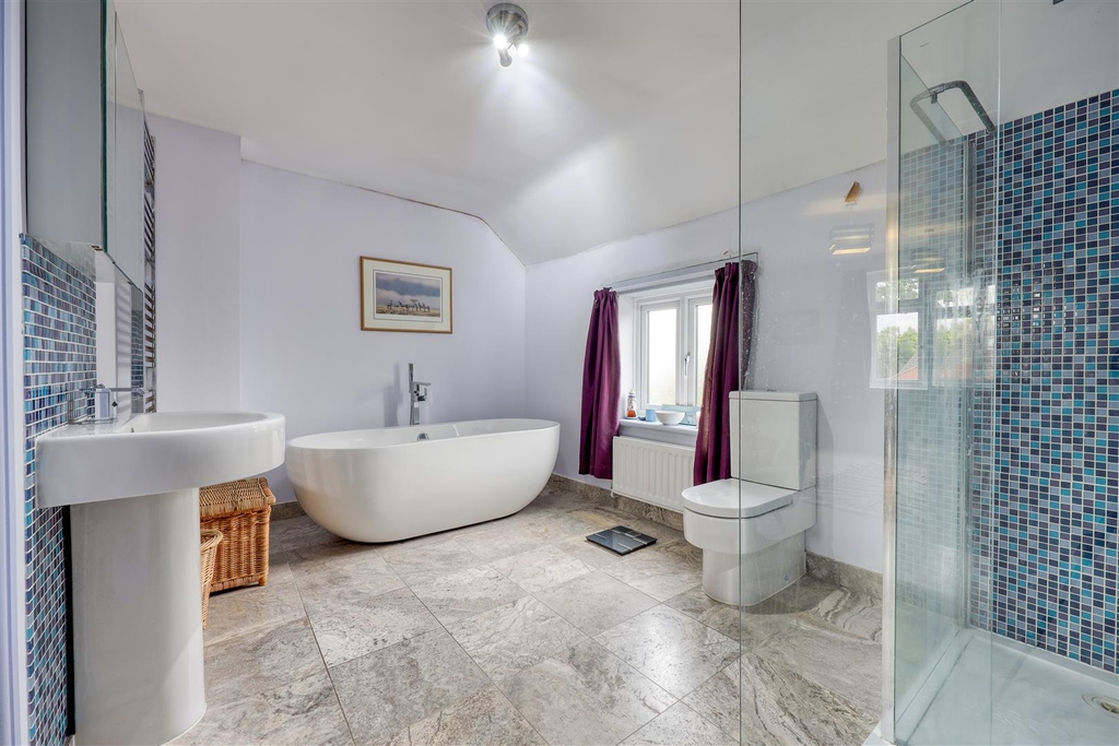 AlexandersLtd's tweet photo. Atterton Lane, Witherley
Guide Price £765,000
5 Bedroom Detached House

Virtual Tour: https://t.co/Q597tBCuqR
❤️Register your interest: https://t.co/YFYIiOBu2h

#teamalexanders #loughborough #ashby #shepshed #meltonmowbray #marketbosworth #eastmidlands https://t.co/0heRnsM2mN