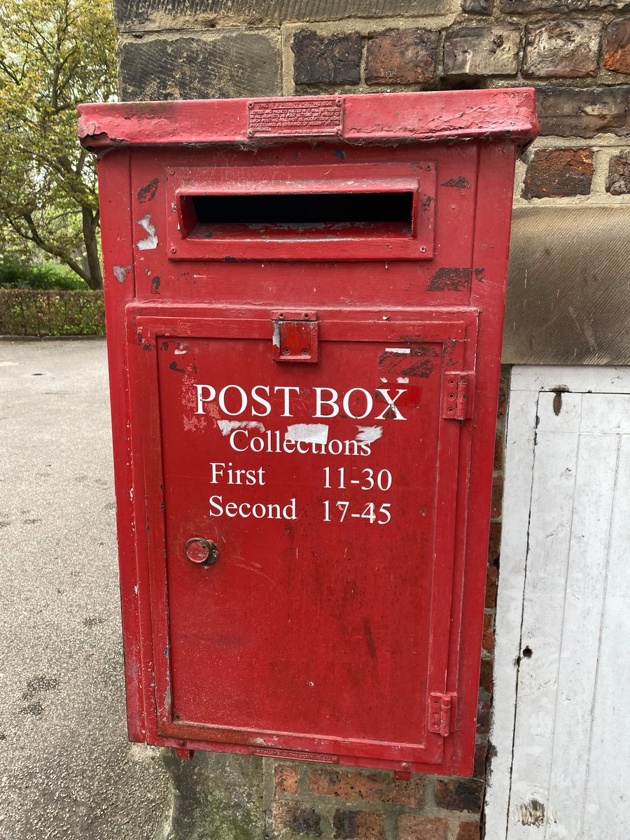 Not #postboxsaturday but I saw this private postbox at @YorkOpenStudios venue 18.