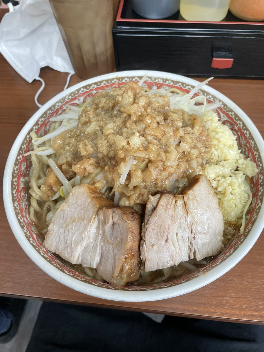 patiojiHS's tweet photo. @haohaaos と二郎行ったよ
頑張ってコールしてた笑 https://t.co/zM79dLdlAA