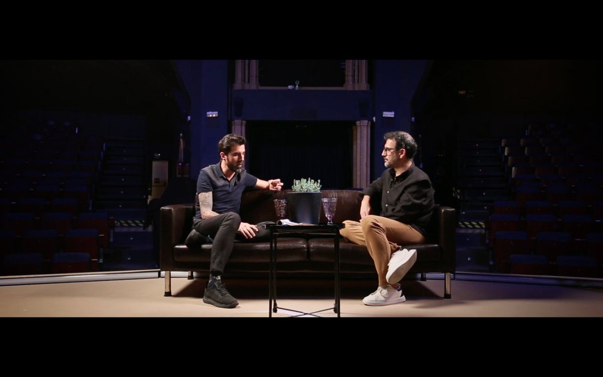mixdevil66's tweet photo. En el capítulo 3 de #Entreactos de @teatroabadia y @RevistaGodot, @Joseaalba entrevista a #JuliánFuentesReta, director de #CancióndelPrimerDeseo, de #AndrewBovell, con @jorge__muriel, @TrujilloConsu, @mejorcitadlmio y @BorjaMMaestre https://t.co/FYj15YsoNR @ymas_eu 🎭 https://t.co/8wl4V2i7cn