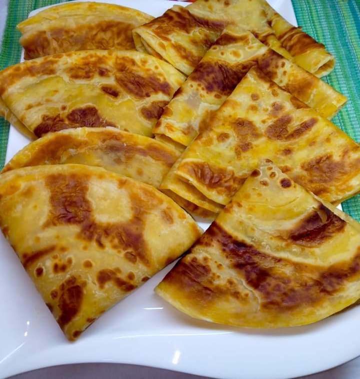 Sesyline_KE's tweet photo. Chapatis are always better when taken with? https://t.co/hXOCl7qMi7