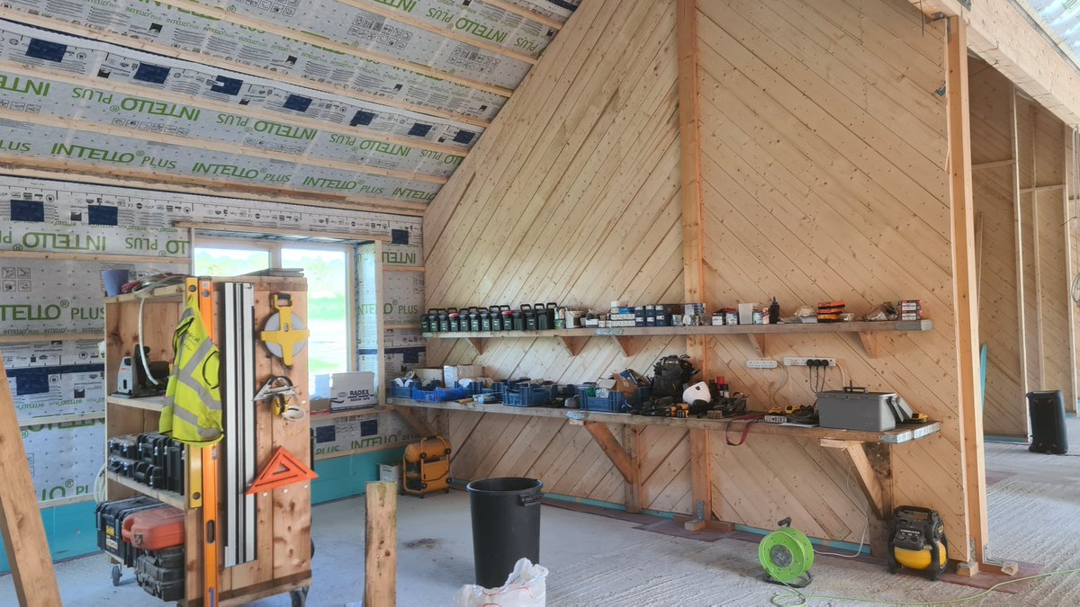 cliomahouse's tweet photo. Airtightness complete, cellulose insulation 85% complete, solitex quattro Black membrane for shadow gap timber cladding in place. Nice stage to be at!
#proclima #Intello #passivehouse #ecologicalbuildingsystems #airtightness #tighttothewind https://t.co/LyJ5Q1dgUp