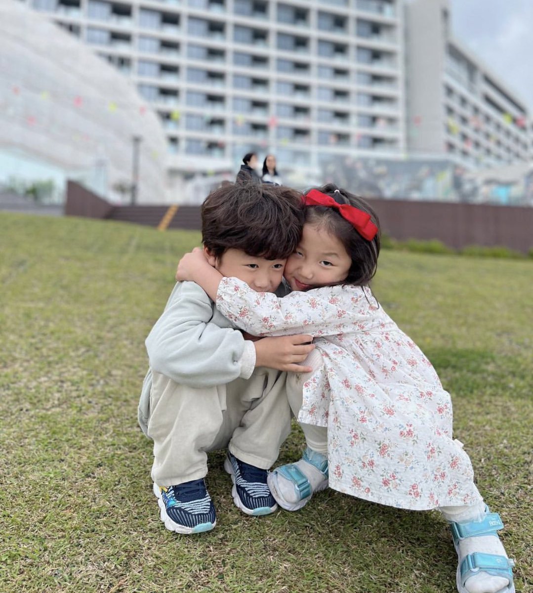 jakartanism's tweet photo. Masyaallah Tabarakallah, ini anak-anak pinterku semakin besar semakin akur dan centil. ❤️🥺 https://t.co/BFVk4OHP4o