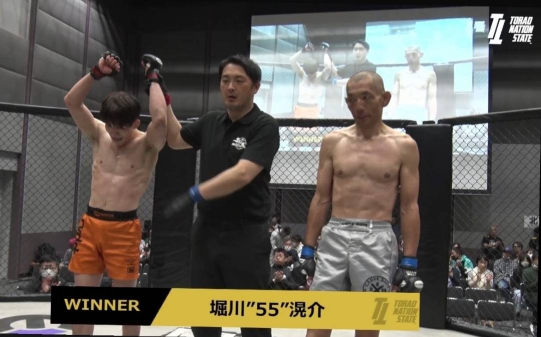 jin19900726's tweet image. よっしゃー！！！！！
堀川さん完勝！！
セコンドの皆さんもお疲れ様でした！！
続きます！

#Force17
#応援団