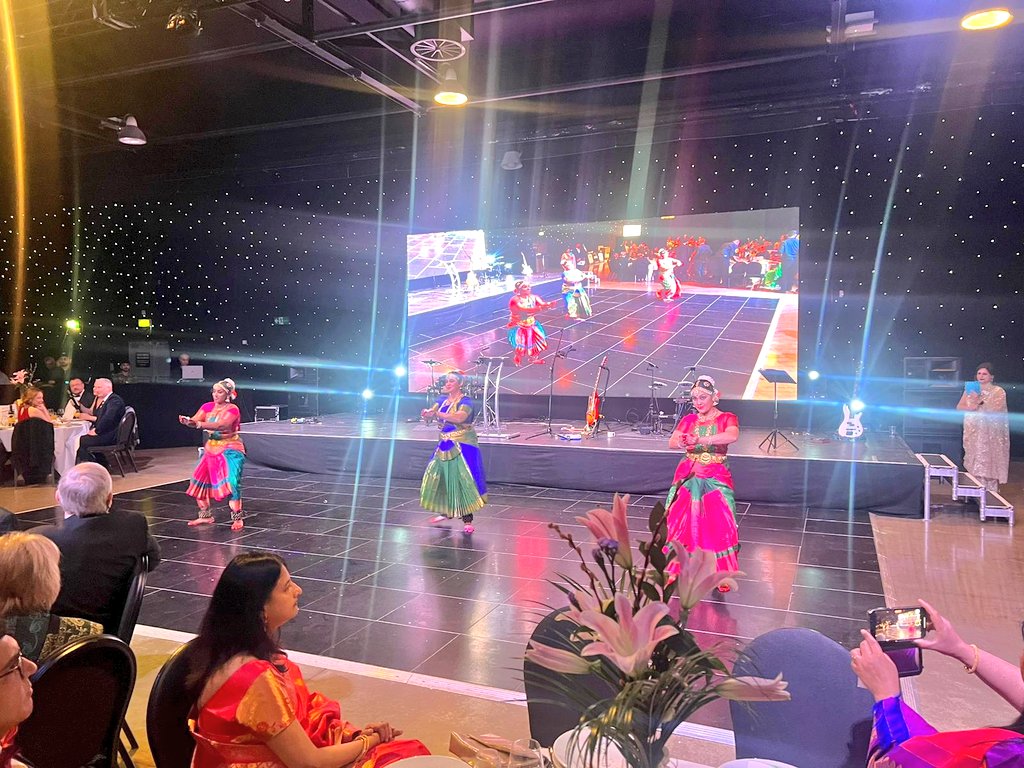 CGI_Bghm's tweet photo. #YorkshireIndianSociety organized a gala event on its 38thAnnualCharitybanquet. CG Dr Shashank Vikram addressed the🇮🇳community of Yorkshire&amp;underlined the impor role of diaspora as🇮🇳surges ahead in Amrit Kaal,also briefed about services&amp;requested people for ideas to work together https://t.co/HpYAGsX7PH