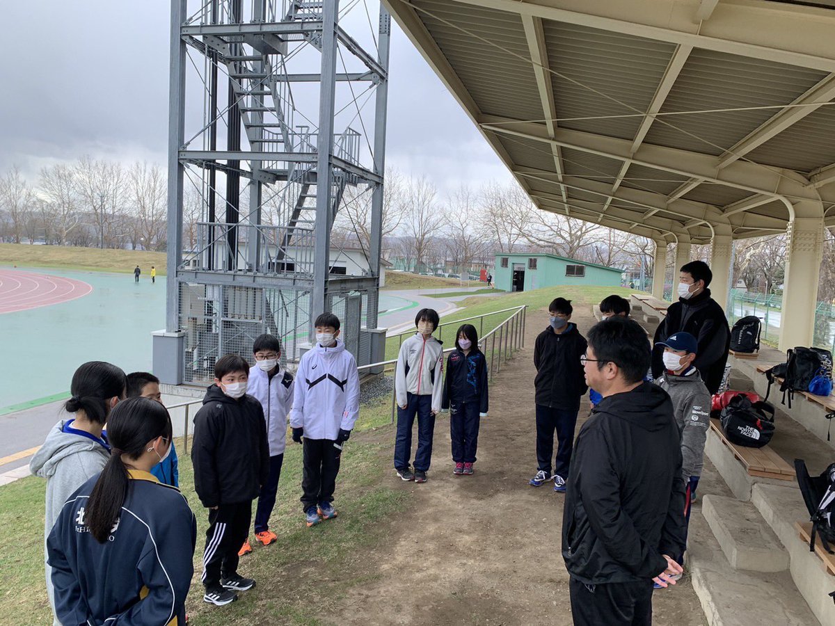 kanekouta's tweet photo. 砲丸投を学ぶ会．
2023年度もスタートをしました．
毎月1回の開催予定．
オホーツクの砲丸投の競技力を高めていきます．

講師は北海道高校記録保持者の本間勝人氏（オホーツクAC所属）です．
#オホーツク
#砲丸投
#学ぶ
#みんなで強くなる https://t.co/KIFRxj6Fos