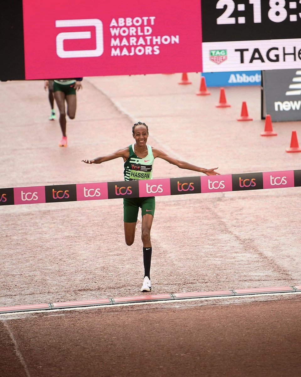 SUPER SIFAN! 🤯🔥

Sifan Hassan wint de <a href="/LondonMarathon/">TCS London Marathon</a> in een Nederlands record van 2.18.33 uur. Hiermee voldoet ze ook aan de olympische limiet voor <a href="/Paris2024/">Paris 2024</a> 

Wat een marathondebuut 🤩

📷 <a href="/GlobalSportsCom/">Global Sports Communication</a>