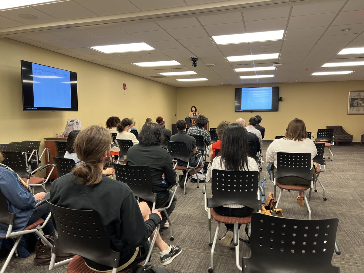 Fantastic talks by 2022-23 Taft Center Fellows @ Taft’s Annual Research Symposium: From Black acting methods, science &amp; the public, &amp; language immersion to lattice reduction algorithms 4 online security &amp; distemporalities &amp; migrant labor. Thanks to all who attended! <a href="/UC_ArtSci/">UC_ArtSci</a>