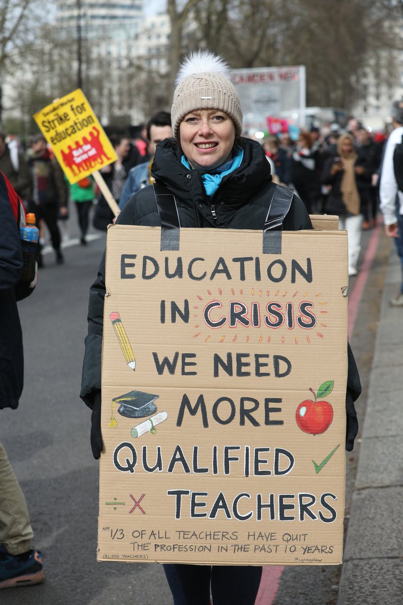Education is in crisis. Poor pay continues to drive experienced teachers away from the profession. Govt's latest offer was an insult. 

We will be taking action for a fully-funded pay rise on 27 April and 2 May.

Get strike ready.👉 NEUActivate.com
#SaveOurSchools #PayUp