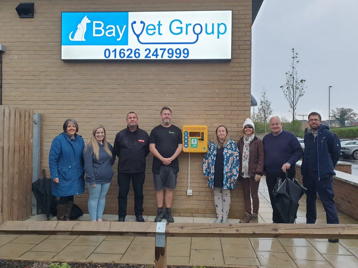 AlunGriffiths_'s tweet photo. Griffiths donated £800 to Newton Abbot CIC for a defibrillator, creating a lasting legacy for Devon County Council's commitment to social values and community engagement. #DevonCC #Teignbridge #NewtonAbbotCoun #NewtonCIC https://t.co/1xEb3C5XWi