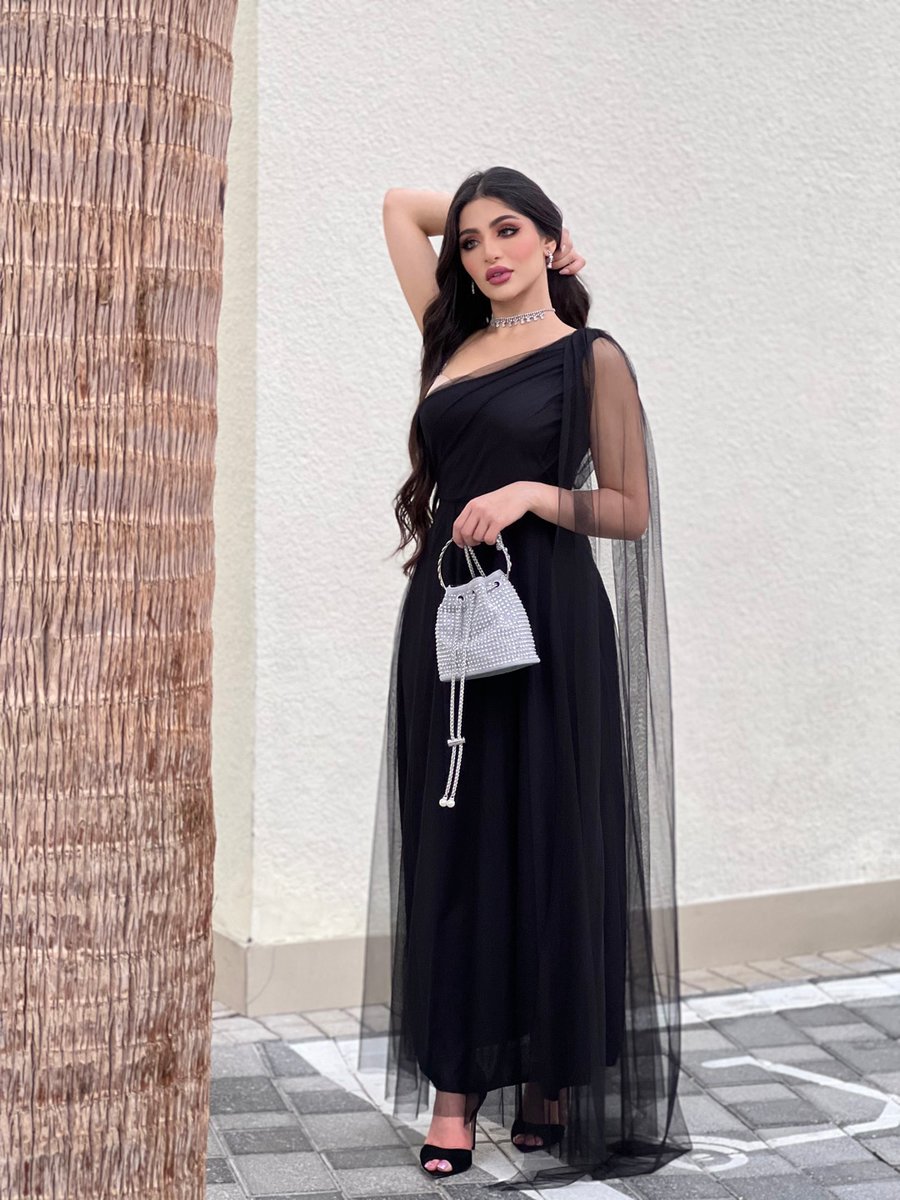 styli_official's tweet photo. المعنى الحقيقي لما نتألق ونتأنق 🖤
Code💸خصم: SOCIAL10
🔎 7004936401
#STYLI #KSAFASHION #KSA #UAE #fashion #RamadanWithStyli #EidEdit #EidCollection
فستان #أسلوب #مرة_ستايلي #السعودية #الامارات #فاشن#تشكيلة_العيد #رمضان #رمضان_مع_ستايلي https://t.co/ifmx8TfgpR