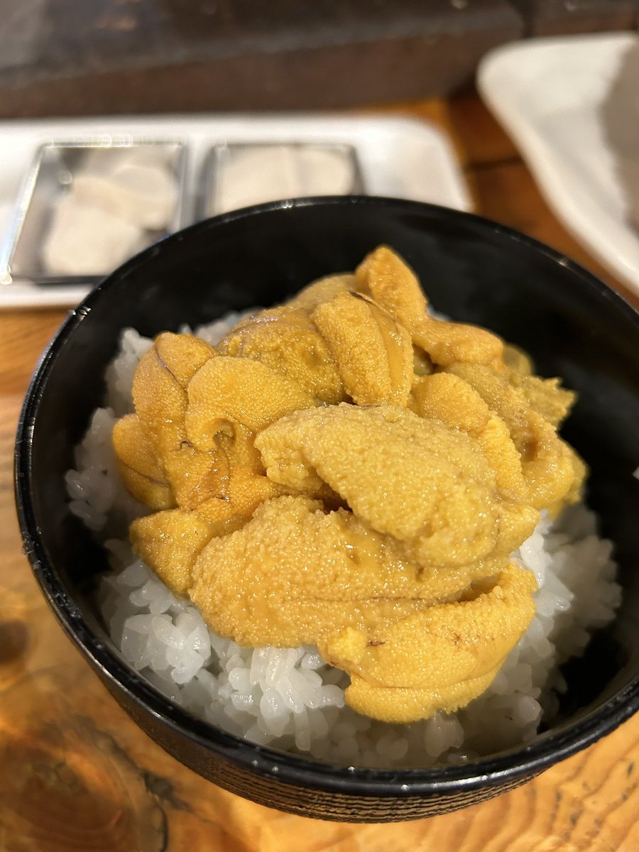 ricaa__08's tweet photo. 八食センター🐟💭🧡
うにが最高に美味しすぎた🥹

#青森#八食センター https://t.co/i6HPbOiQsa