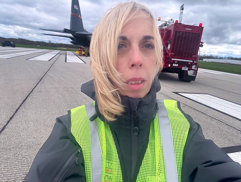 JillianRisTV's tweet photo. Chasing the story… this is what my Saturday looked like! About 190 participants from 27 local agencies took part in downstate Illinois’ largest full-scale disaster drill at @FLYPIA…
some simulated what happens in the case of a plane crash. #ciproud #airportdrill https://t.co/YuDr52jrKA