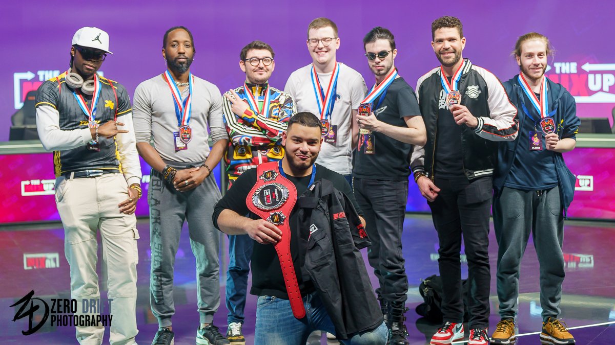 THEMIXUPLyon's tweet photo. 🥊 STREET  FIGHTER V 🥊 

This is our top 8 of Street V tournament, congratulations Maldominant! 

🥇 @MALDOMINANTPC
🥈 @Yuzu_DeDg
🥉 @EsseX_The_Siner 
4 - Benmoh
5 - @mopsy__
5 - @TeurtyTV
7 - @Yalkannn
7 - @Jeremyray

Thanks to all participants 🔥

📸 @0drift

#TheMIXUP2023 https://t.co/l8aLhOHNcz