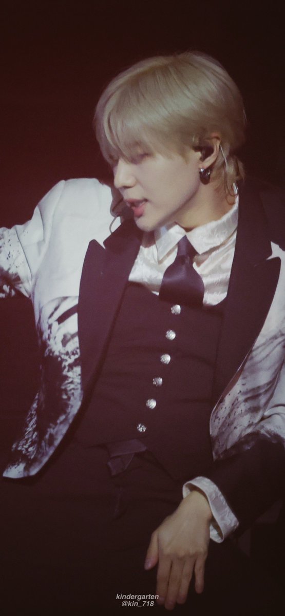 kin_718's tweet photo. 2023.4.22 
TAEMIN RE:ACT 

CRIMINAL

#태민 #TAEMIN #テミン https://t.co/VjS2hZY4Wh