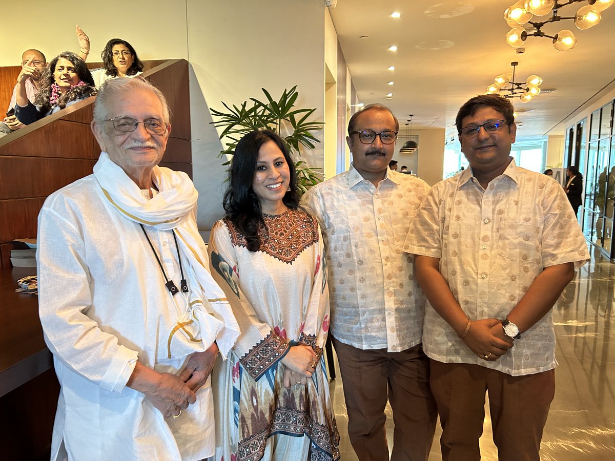 HawakalP's tweet photo. We are ecstatic about the magnificent response to the formal launch of Shailja Chandra's The Moonsmith Gulzar in The Quorum Mumbai. 

@ShailjaChandra @TheQuorumClub @Bitan84 @KiritiSKiriti @pradeepcsrivast @meghnagulzar https://t.co/GbG4K8PNR6